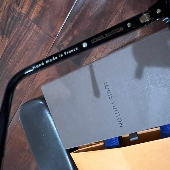 Louis Vuitton Millionaire Sunglasses - Picture 5 of 9